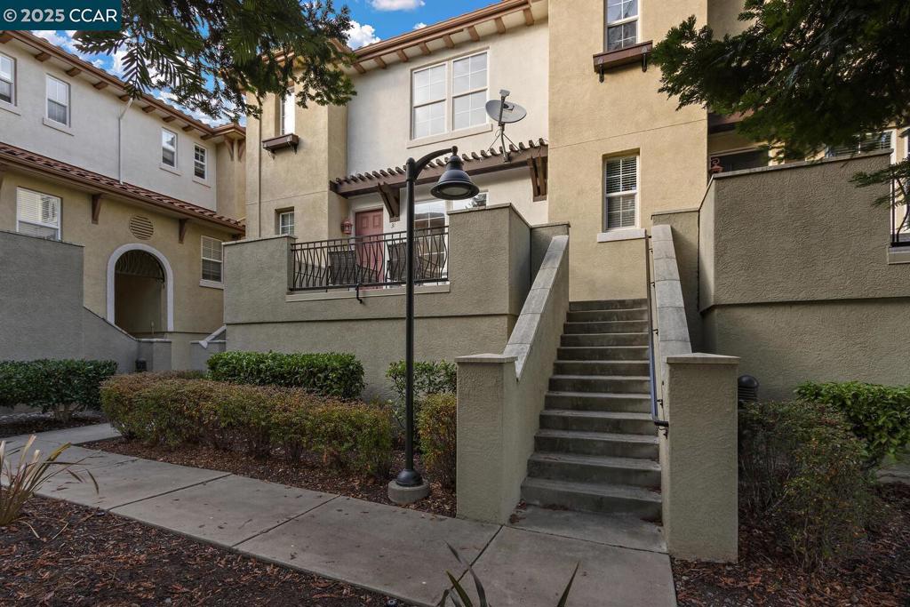 GALLERY WALK - Residential