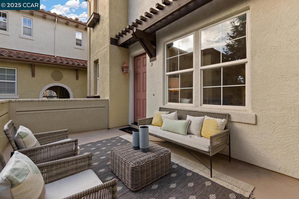 Properties 1 31 Picasso Ct