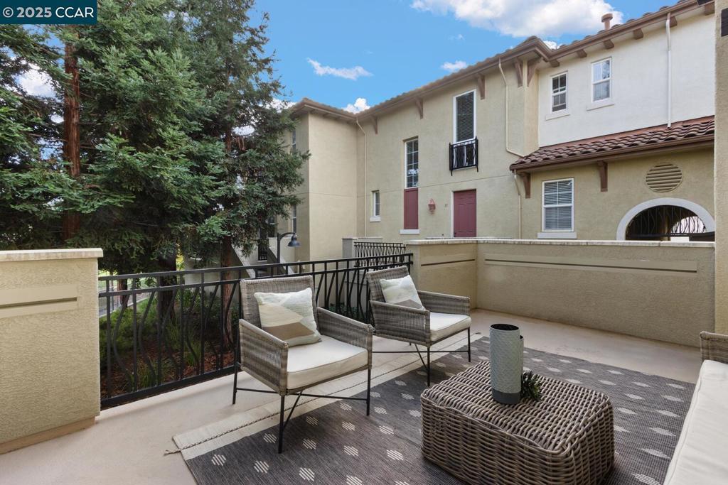 GALLERY WALK - Residential