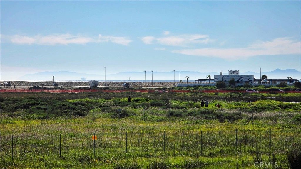 Photo of 4001 Warner Ave, Huntington Beach, CA 92649 (MLS # NP26015357)