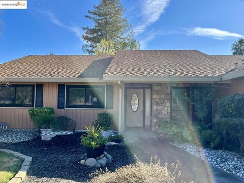 1902 McLaren DR Roseville CA 95661