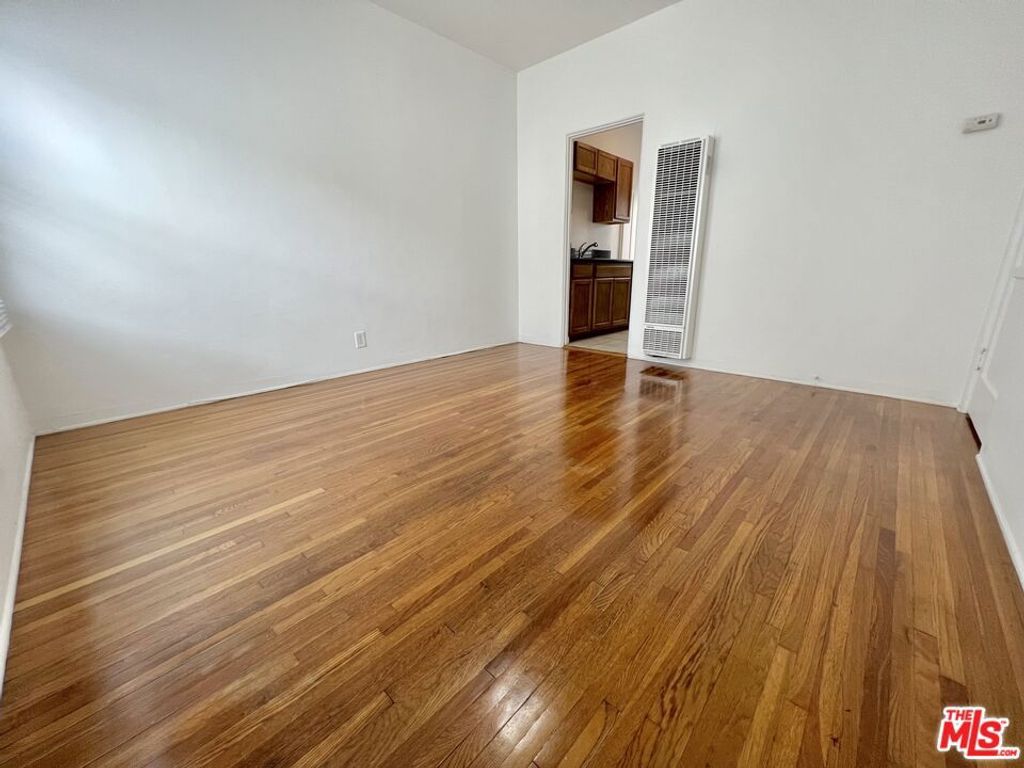 Photo of 2616 Santa Monica Boulevard #4, Santa Monica, CA 90404 (MLS # 25609711)