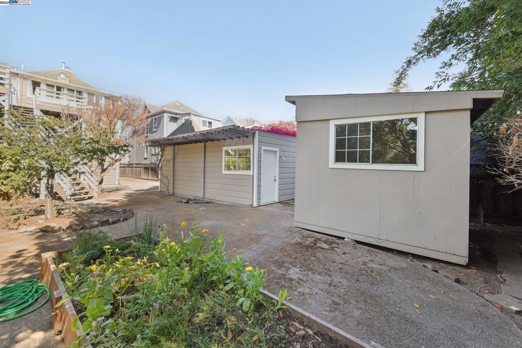 ALAMEDA - Residential Income