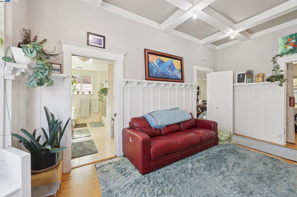 ALAMEDA - Residential Income