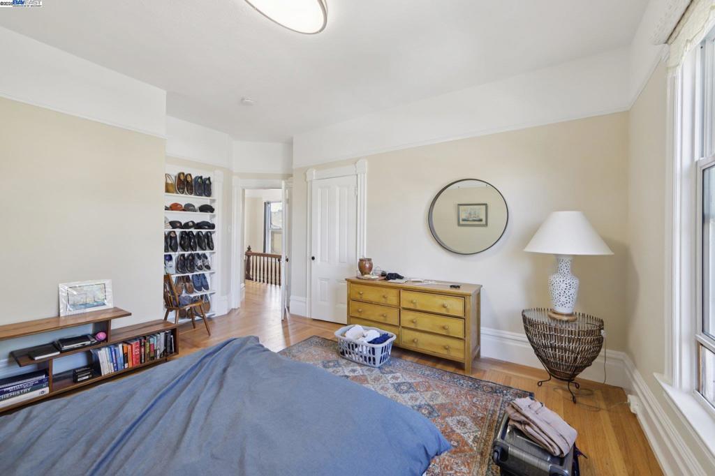 ALAMEDA - Residential Income