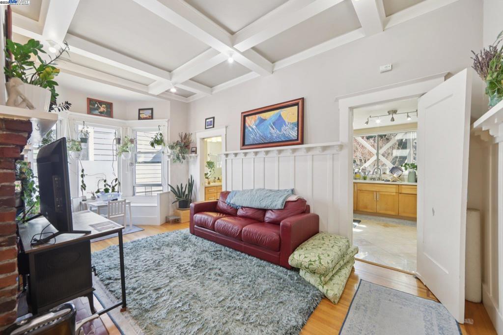 ALAMEDA - Residential Income