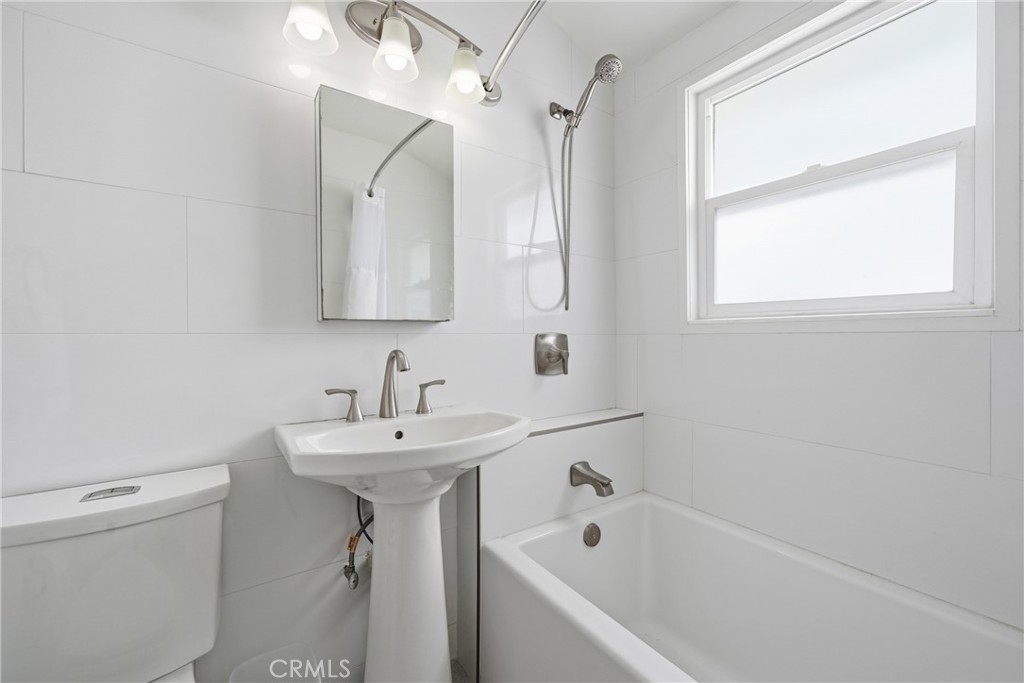 Balboa Island - Main Island (BALM) - Residential Lease