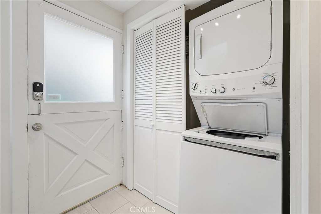 Balboa Island - Main Island (BALM) - Residential Lease