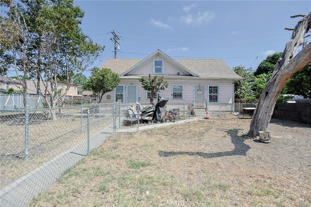 1331 W 19th