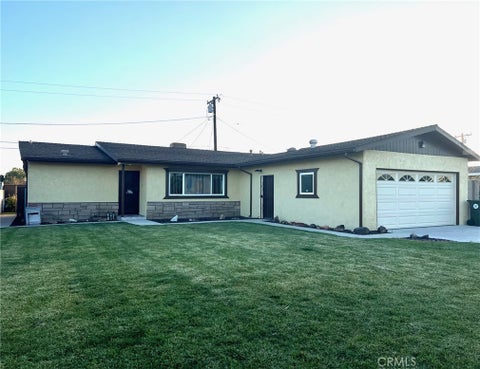 Photo of 17375 Tullock Street, Bloomington, CA 92316 (MLS # IG26004300)