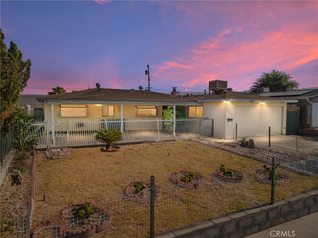 Discover the potential in this 4-bedroom, 3-bath home in Taft, ideally located near Taft College and local schools. With a desirable split-wing layout and approximately 1,650 sq. ft. of space, this home offers a solid foundation for those ready to bring their vision to life! The backyard is fully enclosed with durable block walls, creating a private setting for relaxation, pets, or play. Enjoy the shade of a covered patio—perfect for weekend BBQs or evening unwinding. Whether you’re looking to personalize your first home or invest in your future, this property is brimming with opportunity in a convenient location. Come see the possibilities!