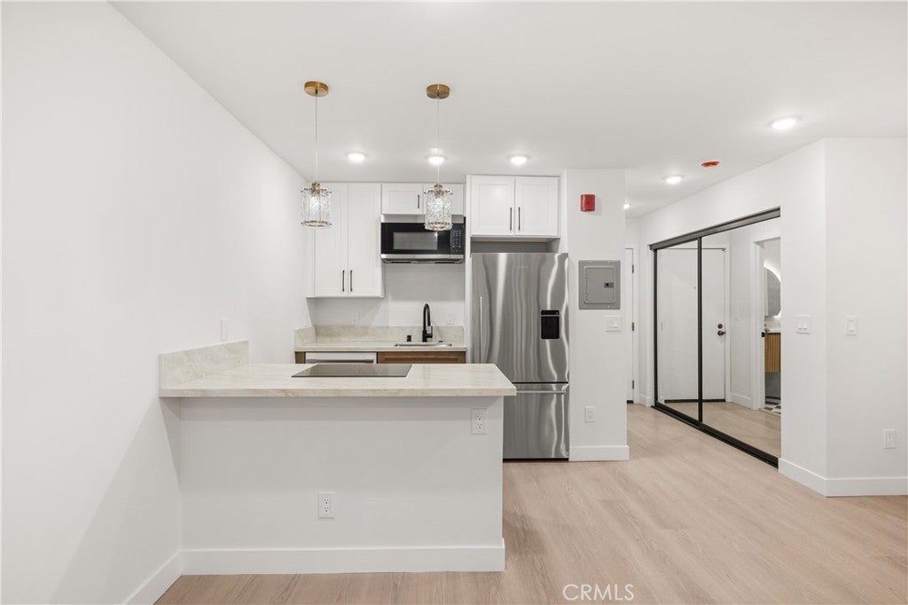 22100 Burbank 250f