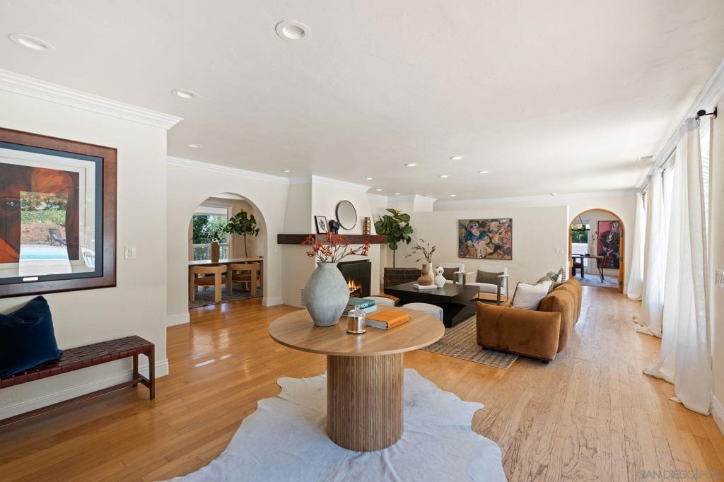 6347 Las Colinas