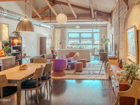 Photo of 530 S Hewitt Street #541, Los Angeles, CA 90013 (MLS # P1-26553)