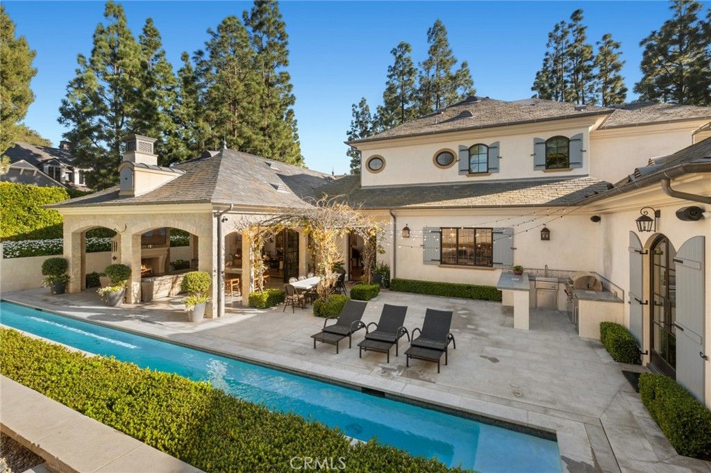 Photo of 7 Oakmont Lane, Newport Beach, CA 92660 (MLS # NP26040041)