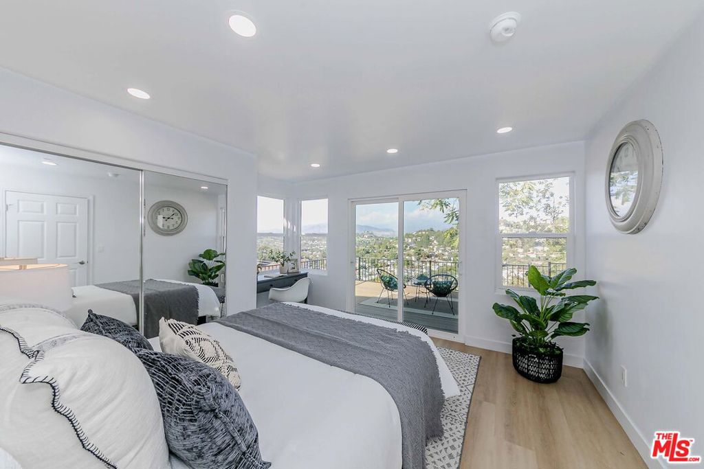 1832 Burnell Drive
