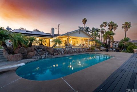 Photo of 2275 Via Cascabel, Escondido, CA 92027 (MLS # NDP2606538)