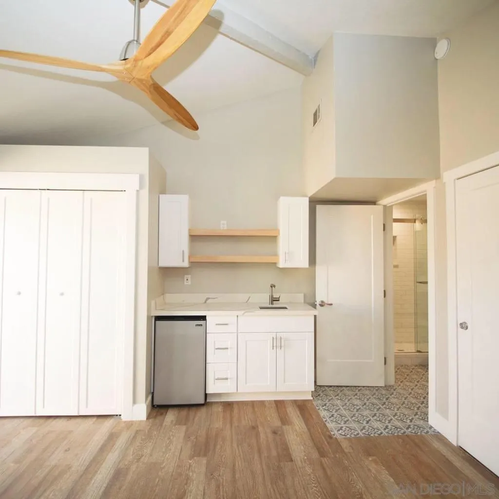 Carlsbad, California 92009, United States, 5 Bedrooms Bedrooms, ,5 BathroomsBathrooms,Residential,Active,198085