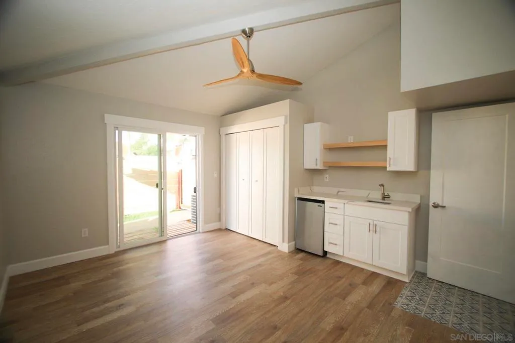 Carlsbad, California 92009, United States, 5 Bedrooms Bedrooms, ,5 BathroomsBathrooms,Residential,Active,198085