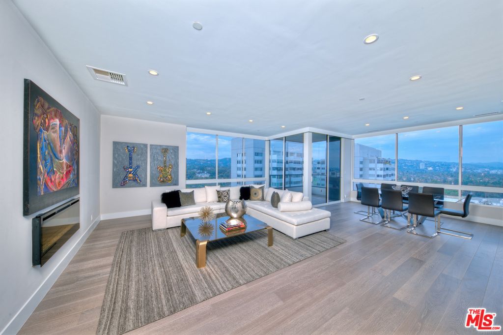 Photo of 10350 WILSHIRE Boulevard #1601, Los Angeles, CA 90024 (MLS # 23321293)