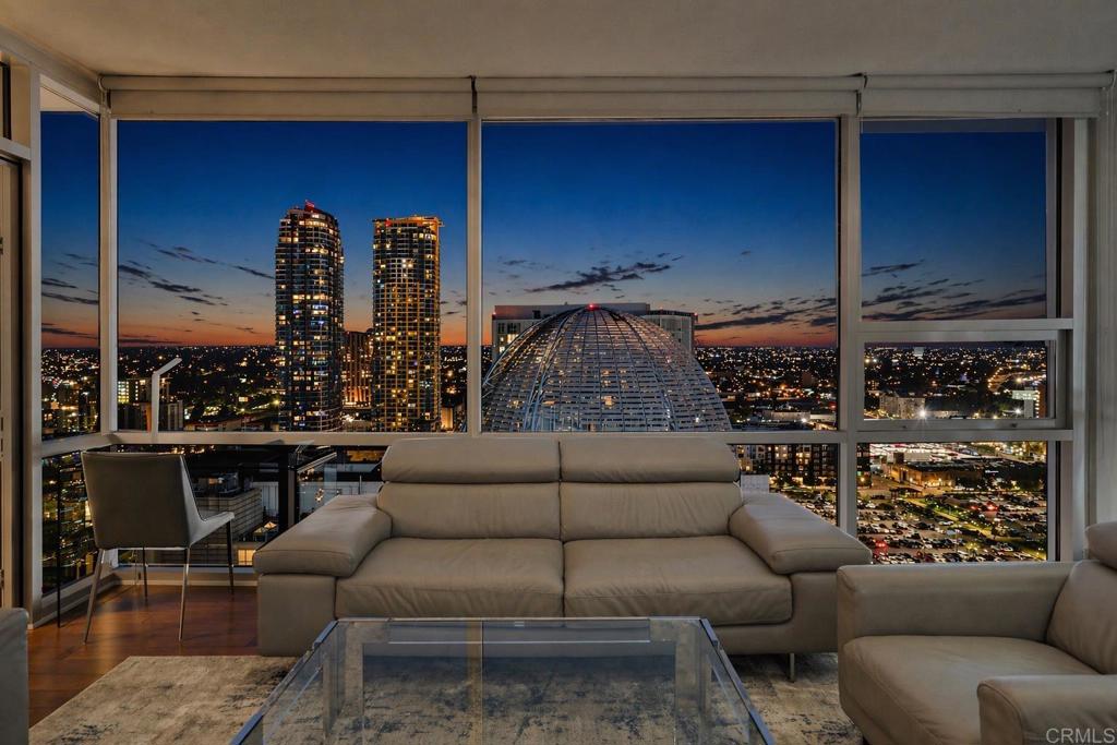 321 10Th Avenue 2107