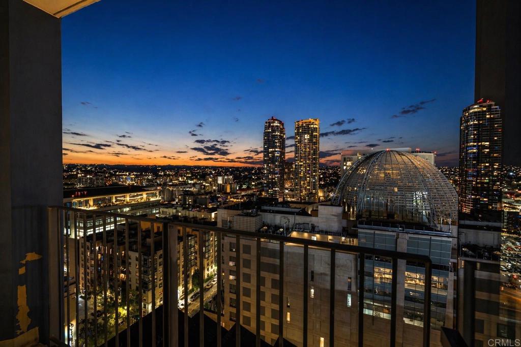 321 10Th Avenue 2107