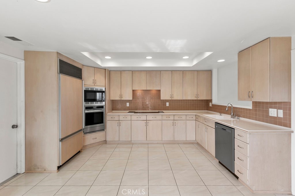 Monarch Summit I (MS1) - Residential Lease