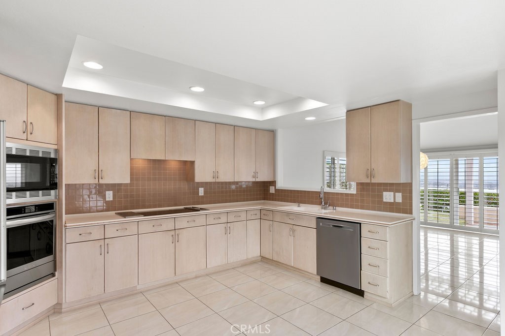 Monarch Summit I (MS1) - Residential Lease