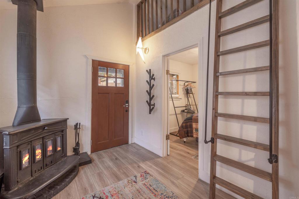 271 Leonard Ln