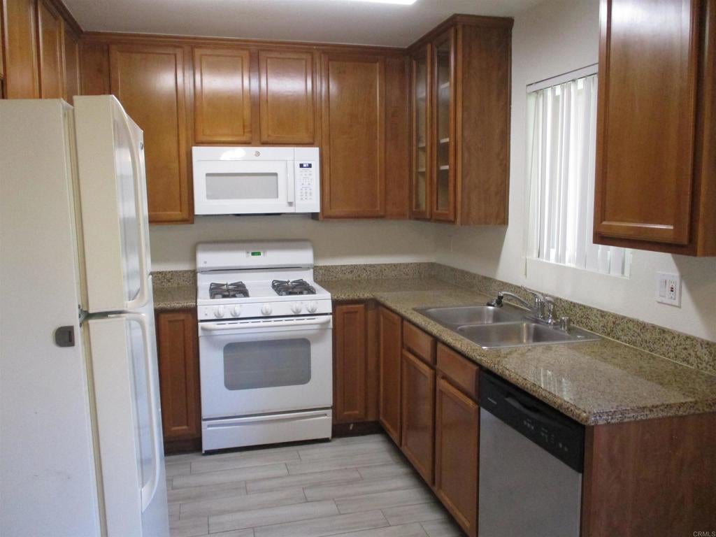 505 Calle Montecito 23