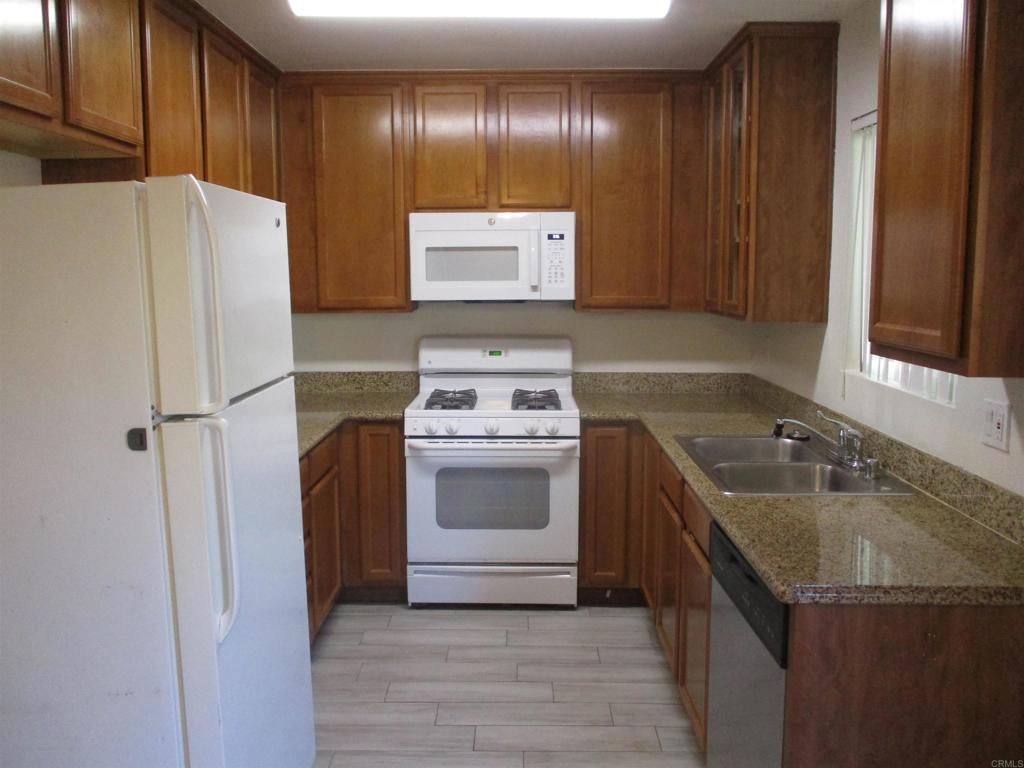 505 Calle Montecito 23