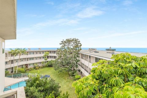 Photo of 31561 Table Rock Dr #417, Laguna Beach, CA 92651 (MLS # OC25258519)