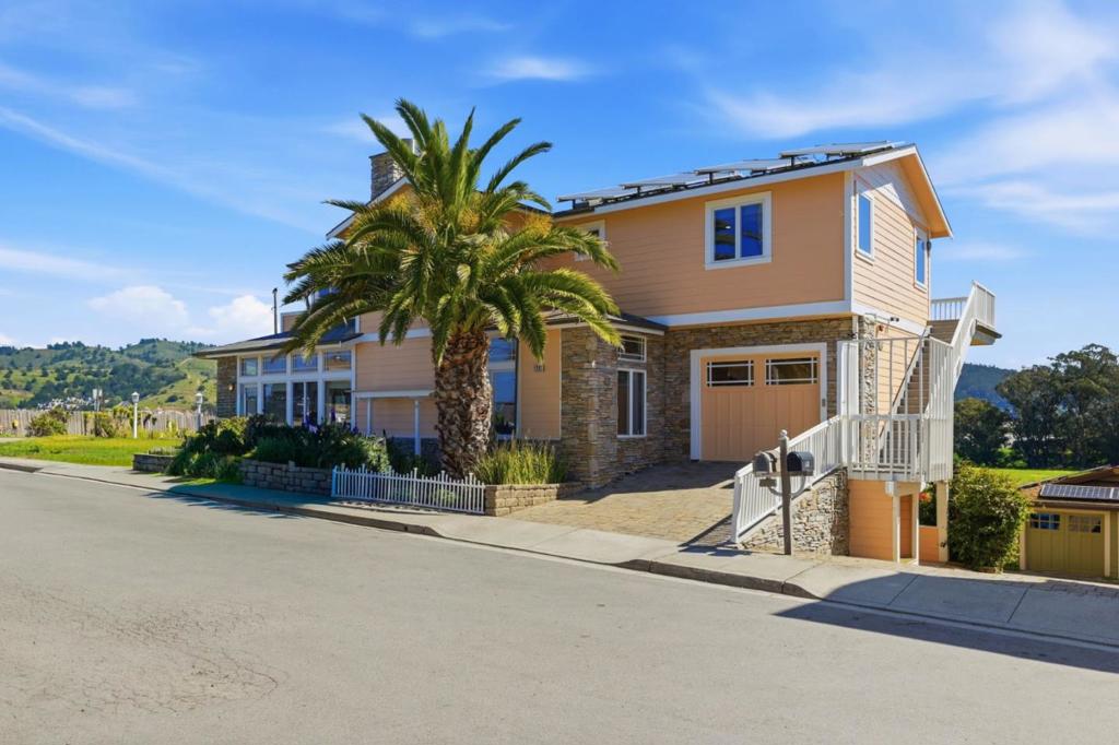 1207 Danmann Avenue