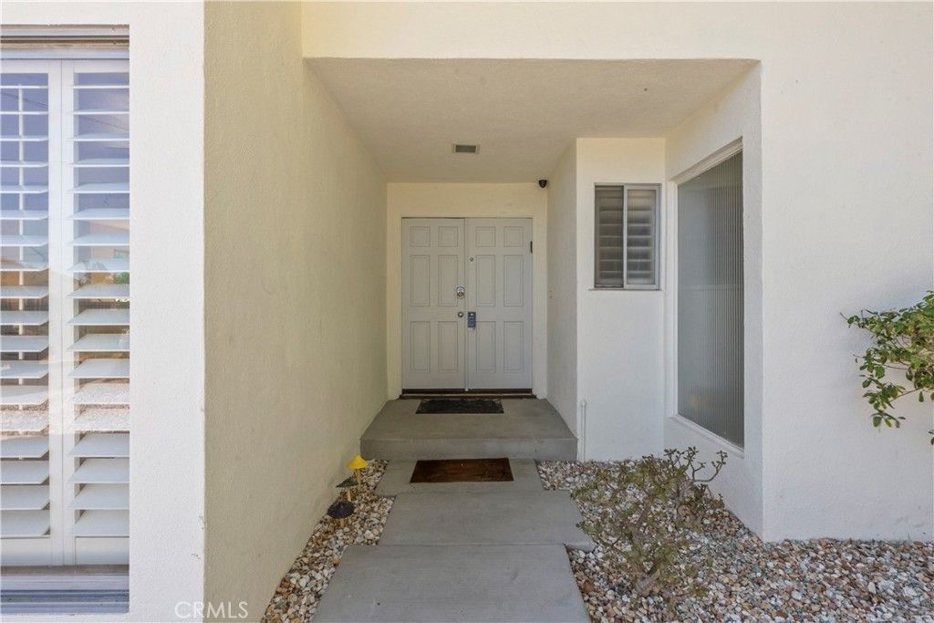 Photo of 4715 Burgundy Road, Woodland Hills, CA 91364 (MLS # SR25197331)