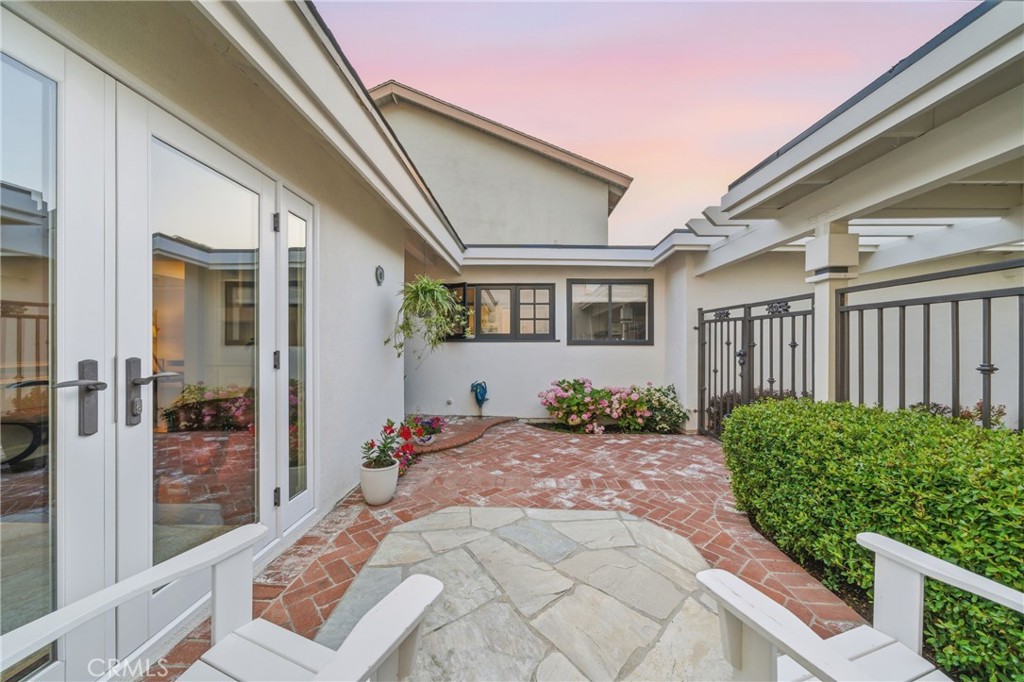 3 Whitewood