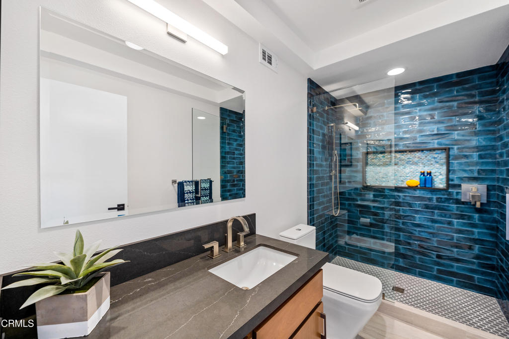 Mandalay Bay 2 - 190402 - Residential Lease