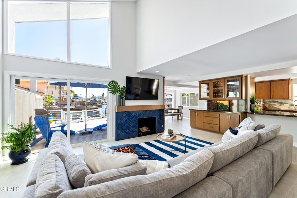 Mandalay Bay 2 - 190402 - Residential Lease