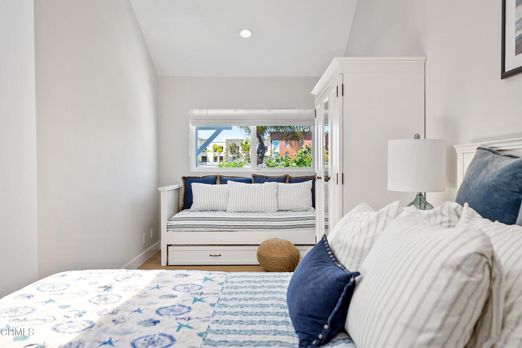 Mandalay Bay 2 - 190402 - Residential Lease