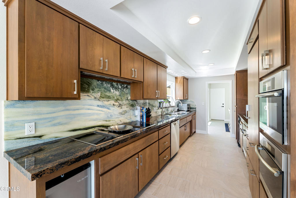 Mandalay Bay 2 - 190402 - Residential Lease