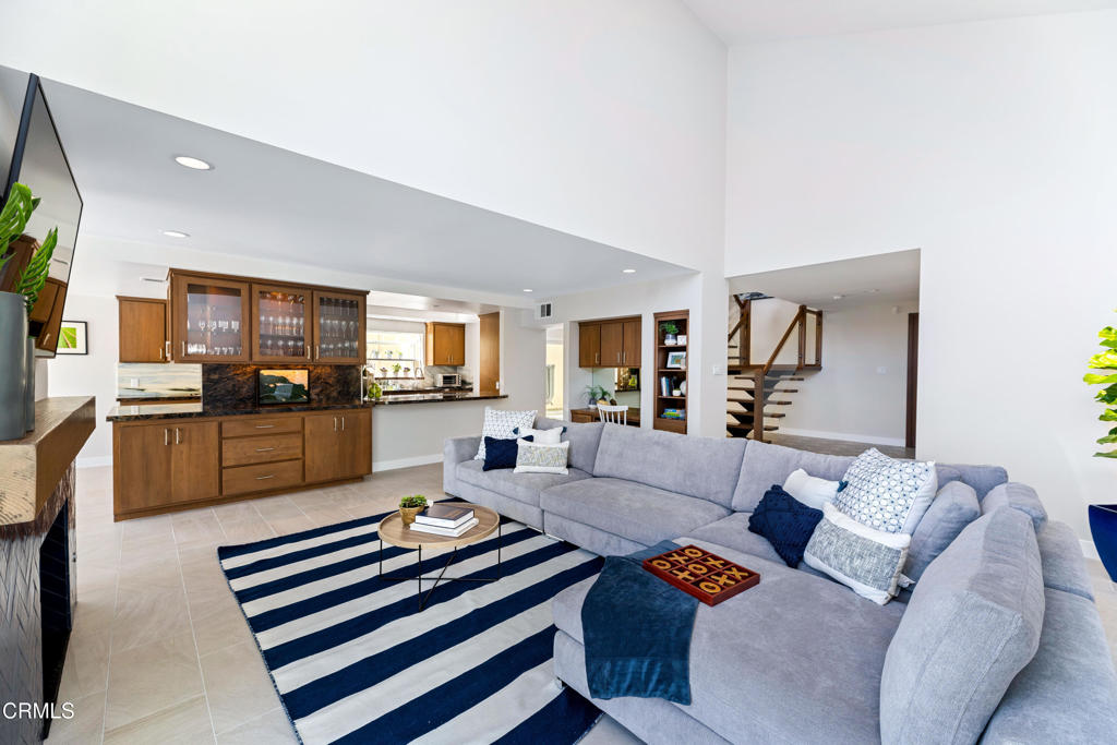 Mandalay Bay 2 - 190402 - Residential Lease