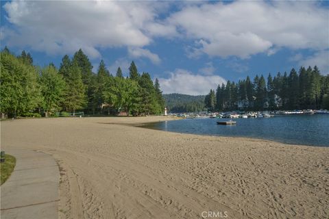 27657 Peninsula #106 Drive Lake Arrowhead CA 92352