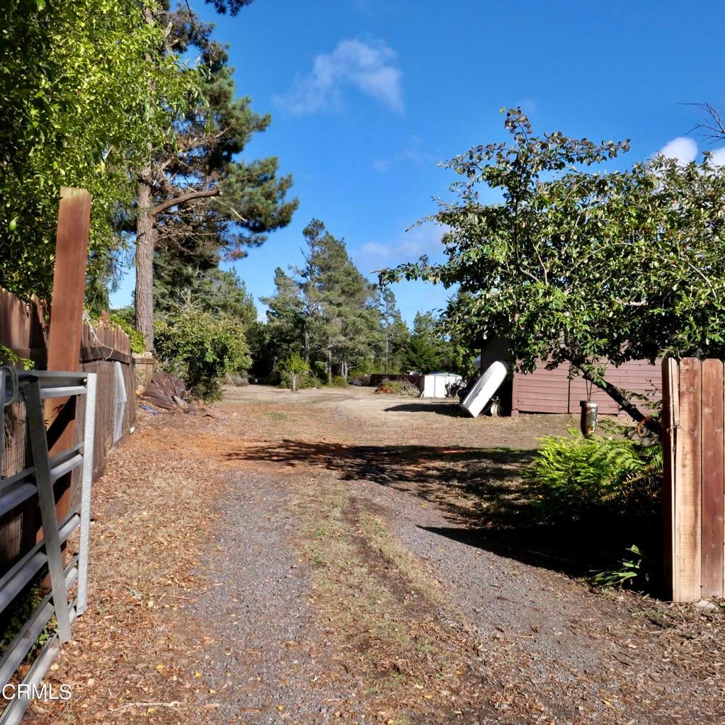 19231 Summers Lane