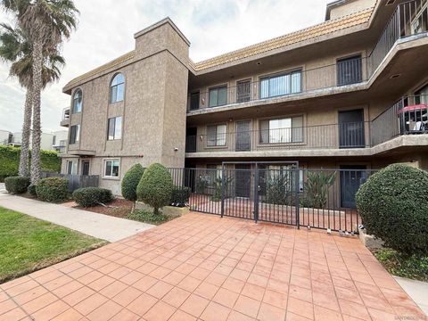 Photo of 1278 Pacific Beach Dr Dr #3, San Diego, CA 92109 (MLS # 250044003SD)