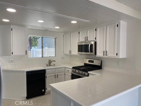 Photo of 26941 STONEHAVEN, Mission Viejo, CA 92691 (MLS # OC26083424)