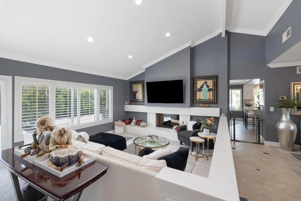 San Diego, California 92128, United States, 3 Bedrooms Bedrooms, ,2 BathroomsBathrooms,Residential,Coming Soon,165319