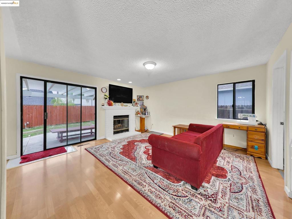 RIDGEROCK - Residential