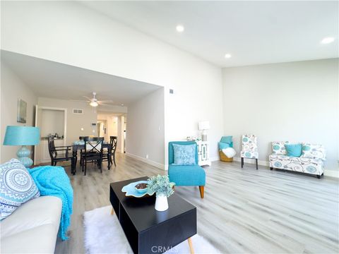 1353 Termino Long Beach CA 90804