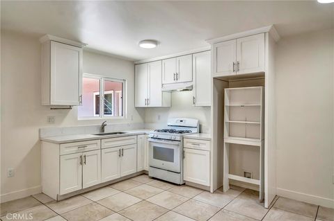 Photo of 6735 Elmer Avenue #8, North Hollywood, CA 91606 (MLS # SR25145021) Photo of 6735 Elmer Avenue #8, North Hollywood, CA 91606 (MLS # SR25145021)