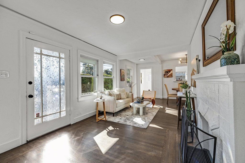 Photo of 3941 Madrone Avenue Ave, Oakland, CA 94619 (MLS # 41121072)