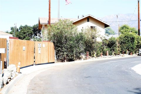 Photo of 7515 Mcgroarty Street, Tujunga, CA 91042 (MLS # SR25235678)